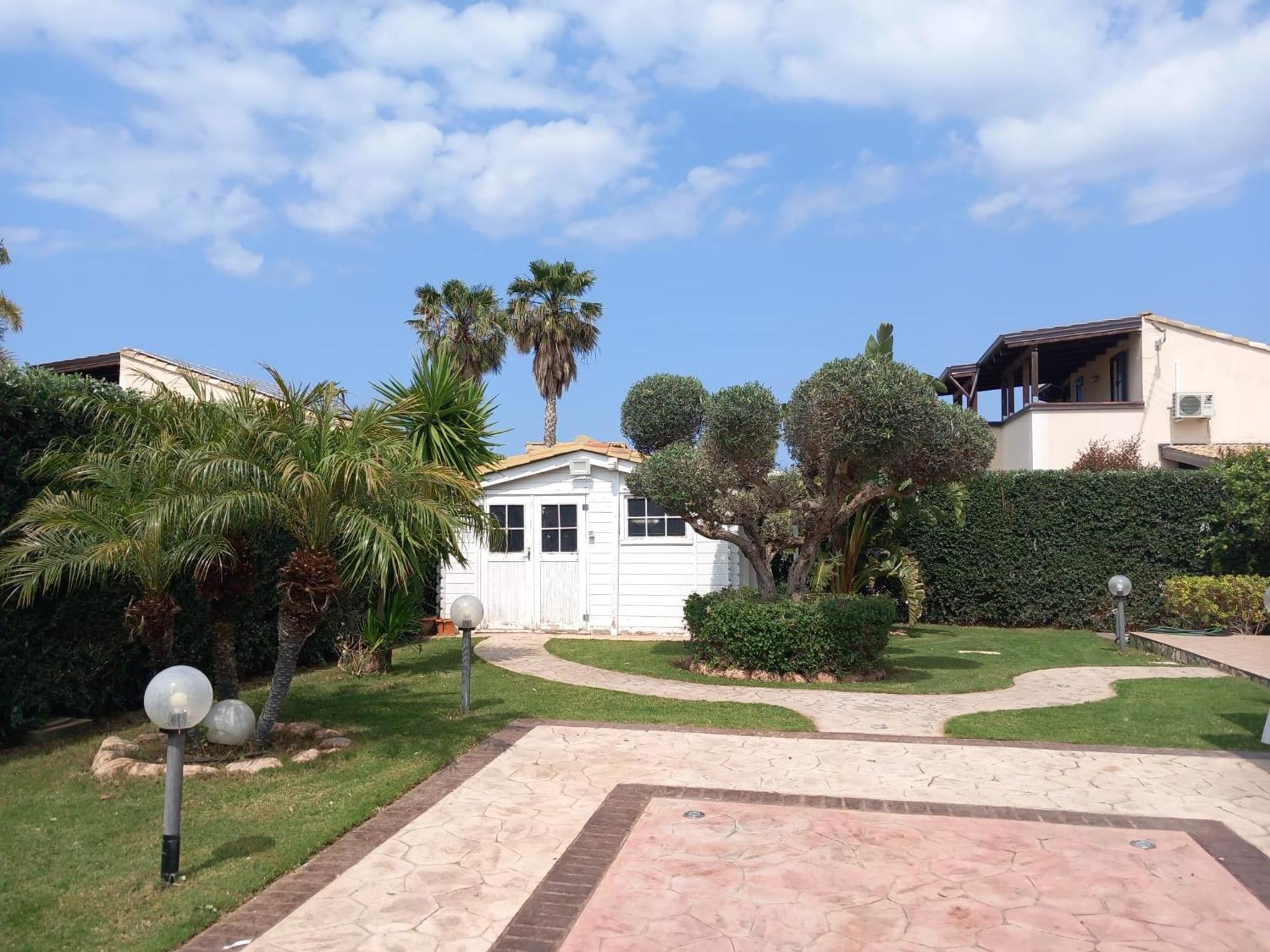Ville Tiffany Campofelice Di Roccella Exterior foto